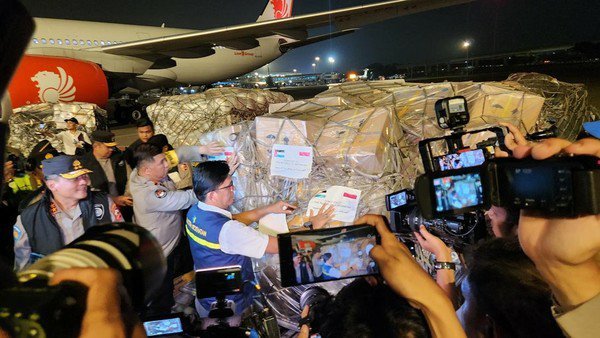 9 Delegasi Polri kawal 26.5 ton Bantuan Alkes hingga Tenda ke Palestina