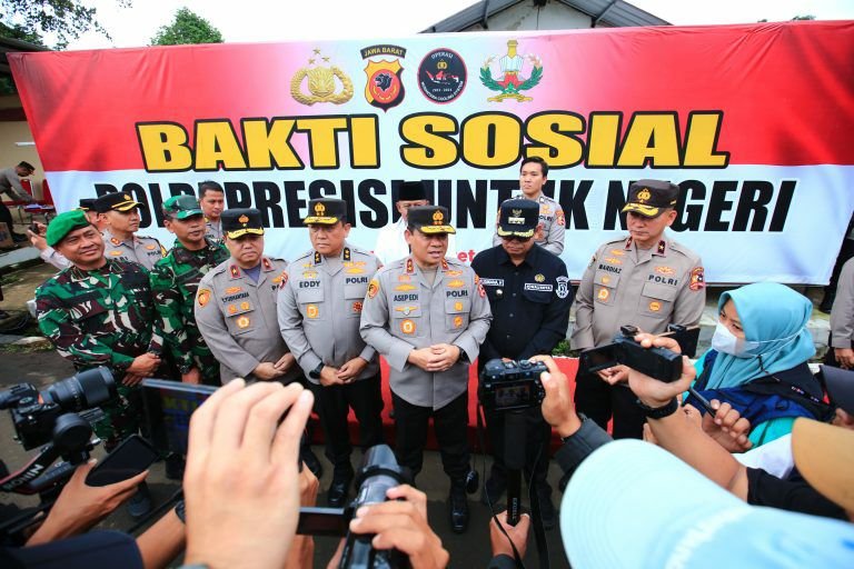 Bakti Polri Presisi Untuk Negeri, 5000 Sembako Dibagikan di Sukabumi
