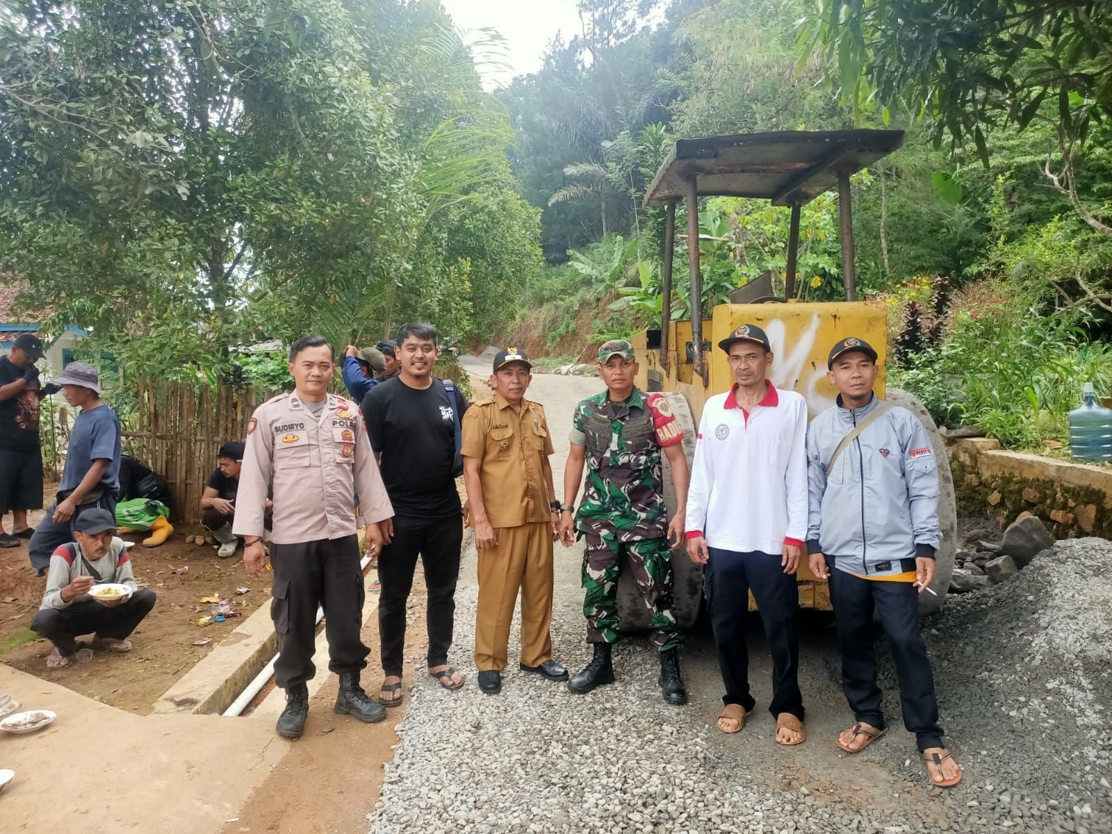 Pembangunan Jalan Desa Kertajaya berjalan Lancar sesuai Harapan